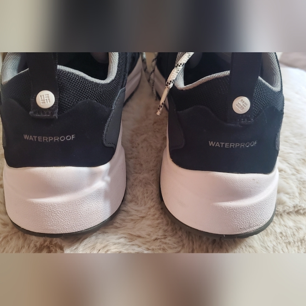 Columbia Men's Waterproof Horizon Lane Hiking Sneakers. Sz 10 Like New - Picture 9 of 9